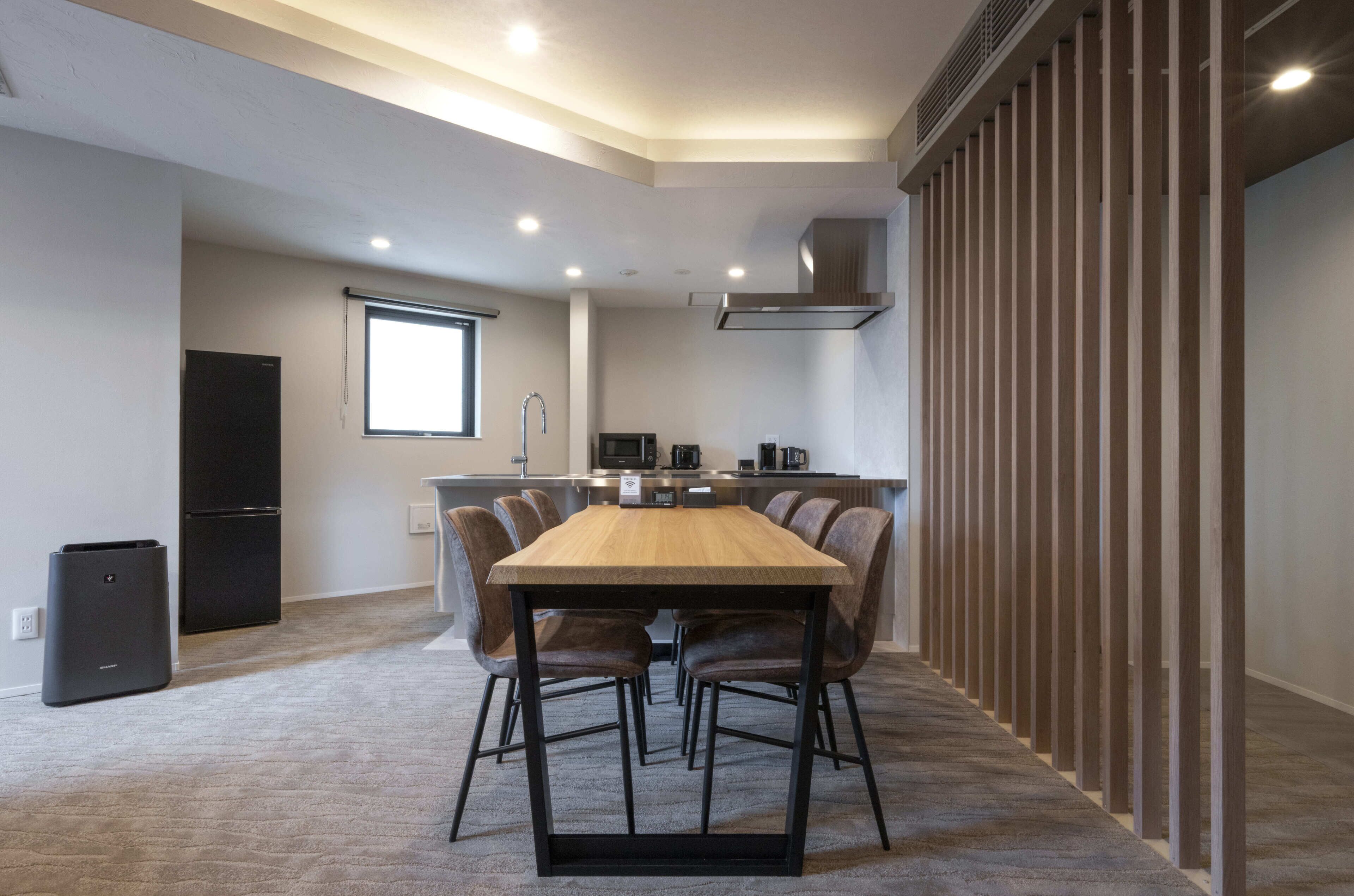 Deluxe Apartment | Dining