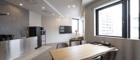 Standard Apartment | Dining