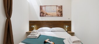Biker Rooms - Ducati Room
