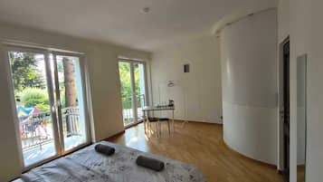 Basic Double Room, 1 Double Bed