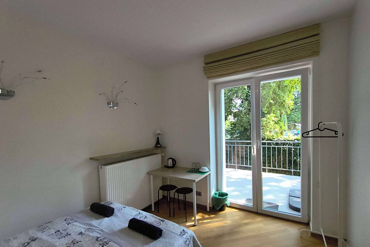 Basic Double Room, 1 Double Bed
