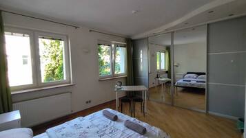 Basic Double Room, 1 Double Bed