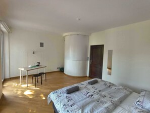 Basic Double Room, 1 Double Bed - Fantastic Inn Warsaw - FMW (Warszawa)