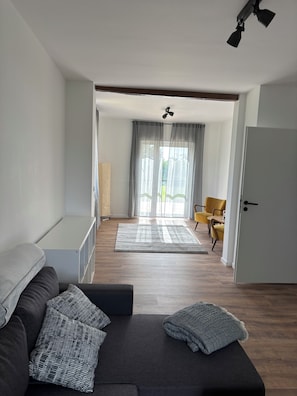 Living area - Pollmann Vacation Home - Quietly Located with a View of the Countryside (Höxter)