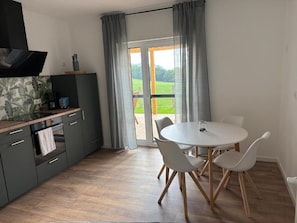 Dining - Pollmann Vacation Home - Quietly Located with a View of the Countryside (Höxter)