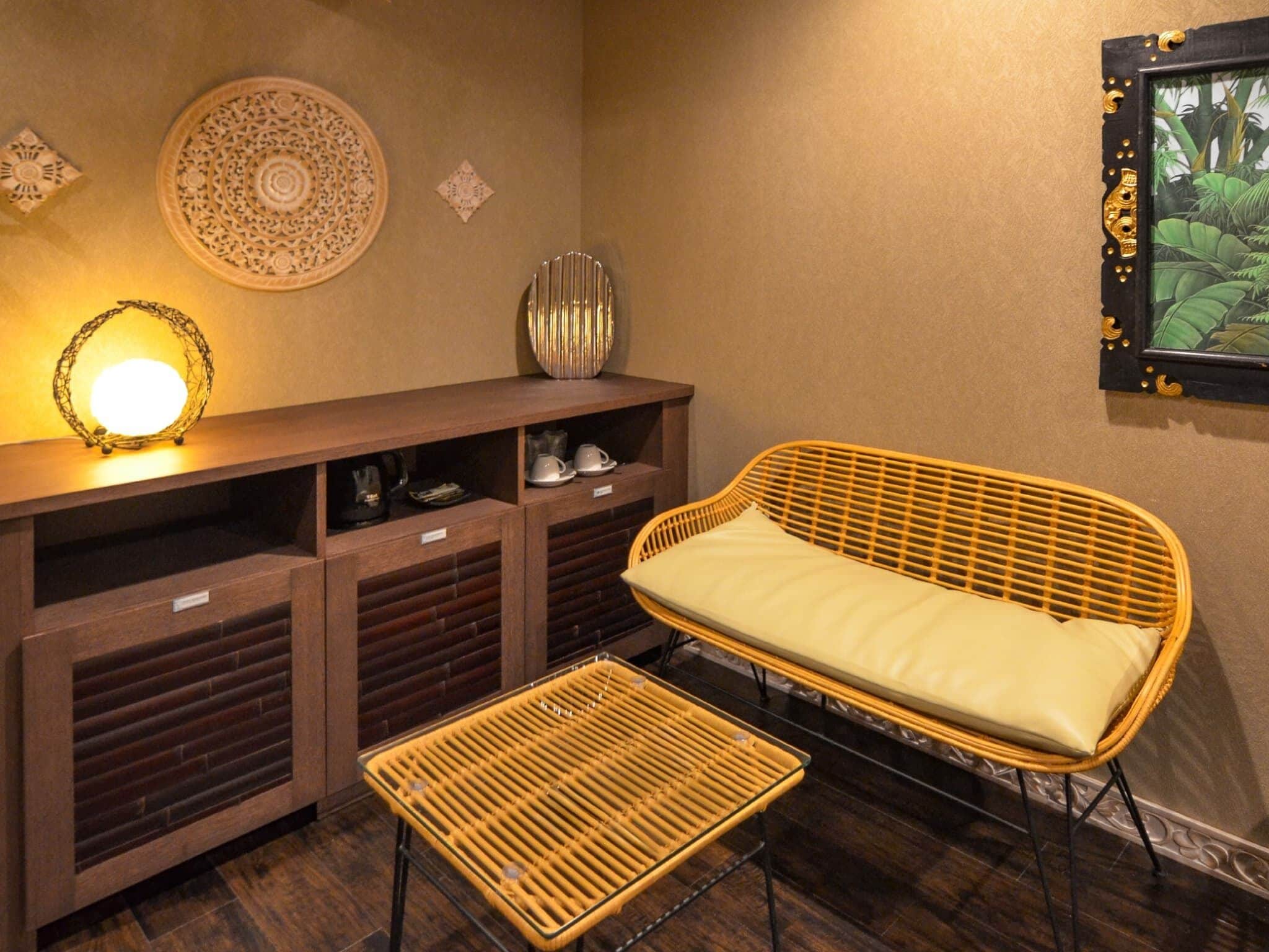 Moderate Double Room (Smoking Allowed) | Free WiFi, bed sheets