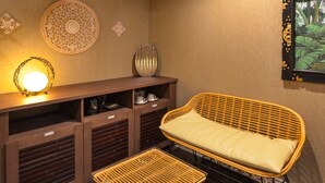 Unclassified image, 5 of 62, button - hotel balibali isezaki (Yokohama)