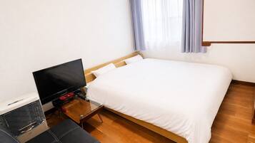 Blackout curtains, iron/ironing board, free WiFi