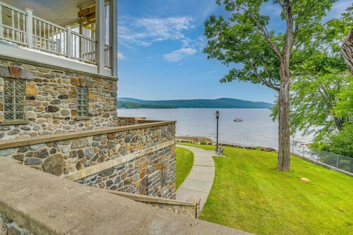 Walk to Main St & Schroon Lake! Cozy Upstate Gem