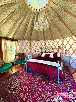 1 bedroom, iron/ironing board, WiFi, bed sheets - Persian Glamping (Santa Clarita)