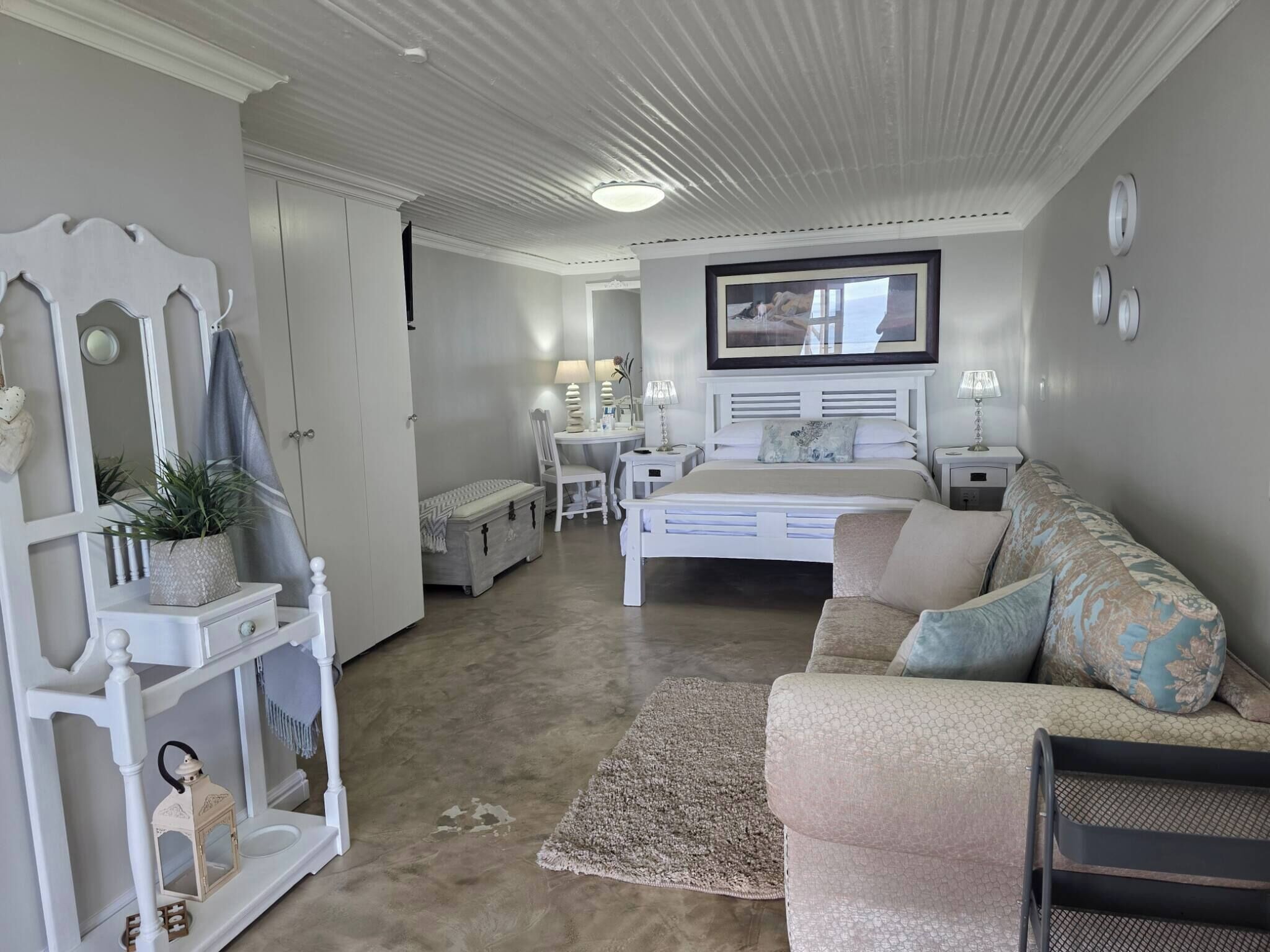 1 bedroom, iron/ironing board, Internet, bed sheets