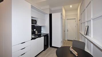 Fridge, microwave, stovetop, highchair