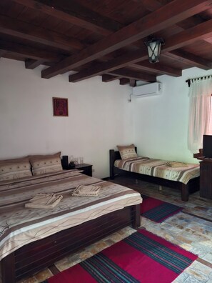 Kamar Double
