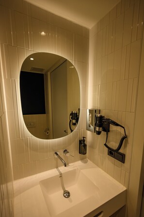 Bathroom - Hotel het Dok (IJmuiden)