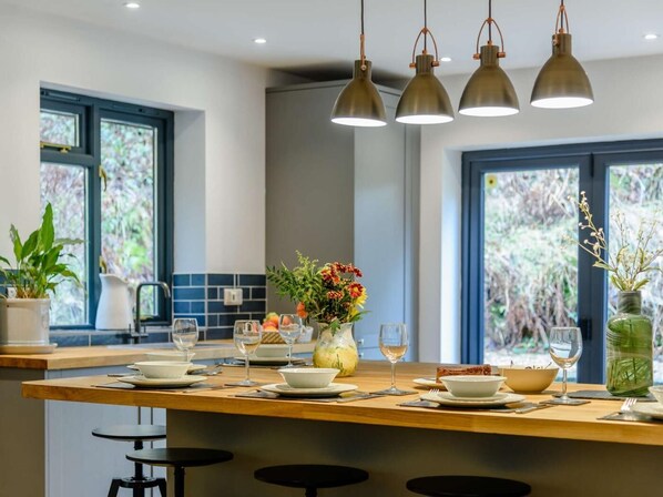 Dining - 3 Bed in Barnstaple (oc-27524) (Bittadon)