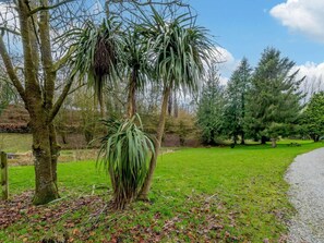 Property grounds - 3 Bed in Barnstaple (oc-27524) (Bittadon)