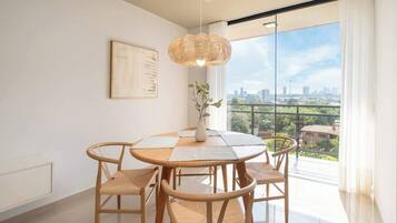 Apartment, City View | Tempat makan