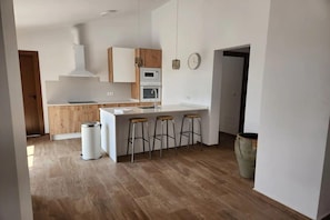 Kühlschrank, Herdplatte, Geschirrspüler