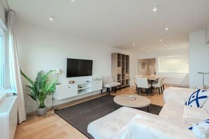 Smart TV - Seafront apartment with views in Blankenberge (Blankenberge)