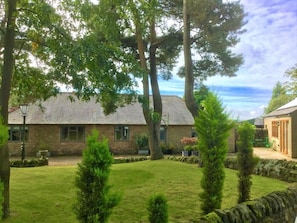 Property grounds - 3 Bed in Matlock (oc-57013) (Paddocks)
