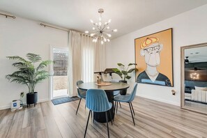 Dining - Great for Families! Glenn Heights Getaway w/ Yard (Glenn Heights)