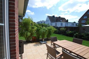 Outdoor dining - Holiday home in Kellenhusen with Wi-Fi (Kellenhusen)