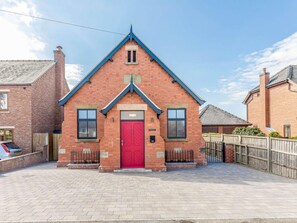 Exterior - 2 Bed in Ellesmere (oc-62544) (Dudleston Heath)