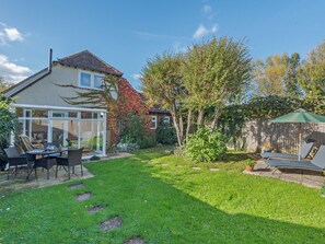 Outdoor dining - 1 Bed in Chichester (oc-64619) (Colworth)