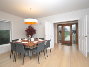 Dining - 4 Bed in Cirencester (oc-72676) (Spine Road South Cerney)