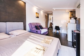 Honeymoon-Studio, Mikrowelle (Ota Studio In The Heart Of The Old) | 2 Schlafzimmer