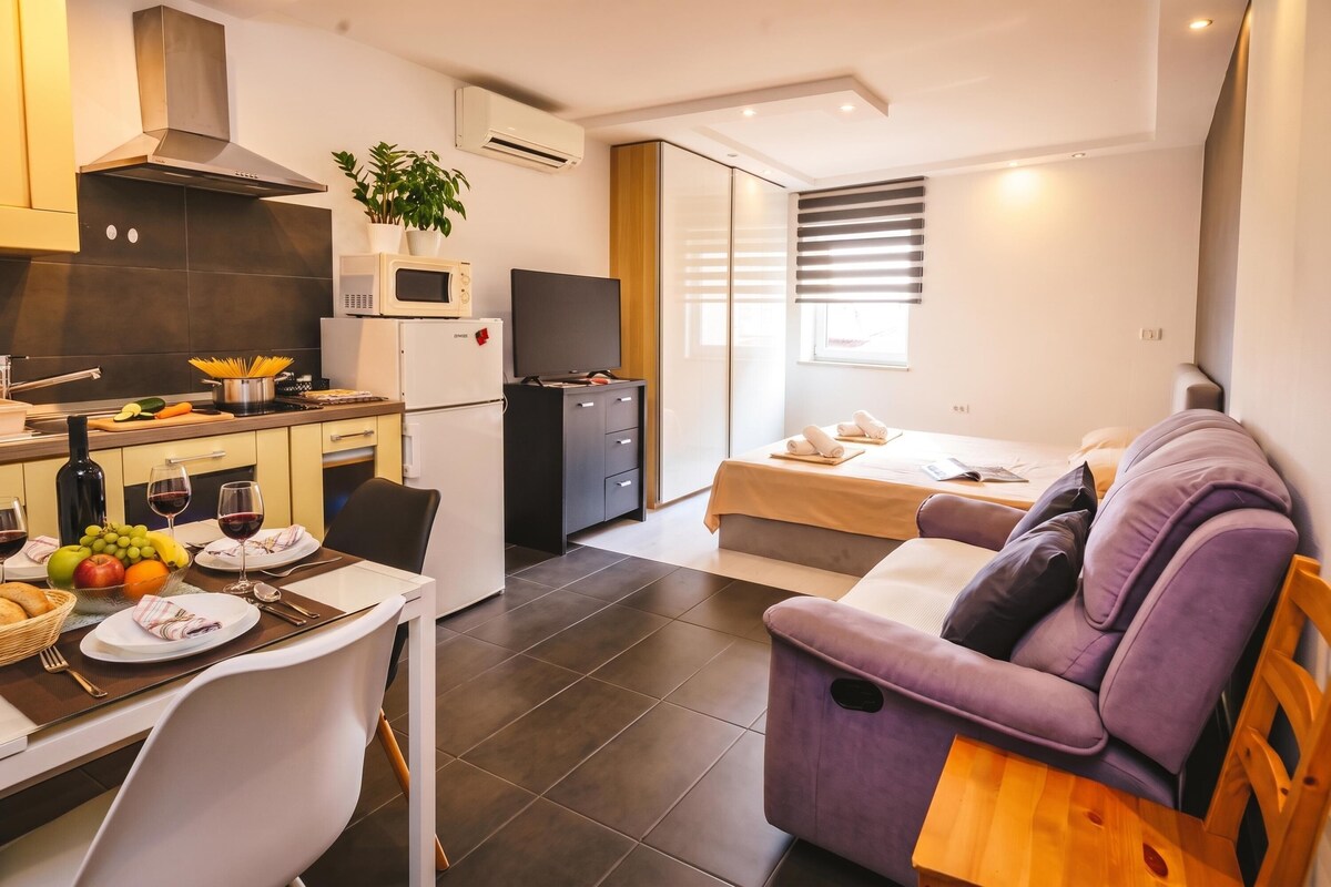 Honeymoon-Studio, Mikrowelle (Ota Studio In The Heart Of The Old) | Innenbereich