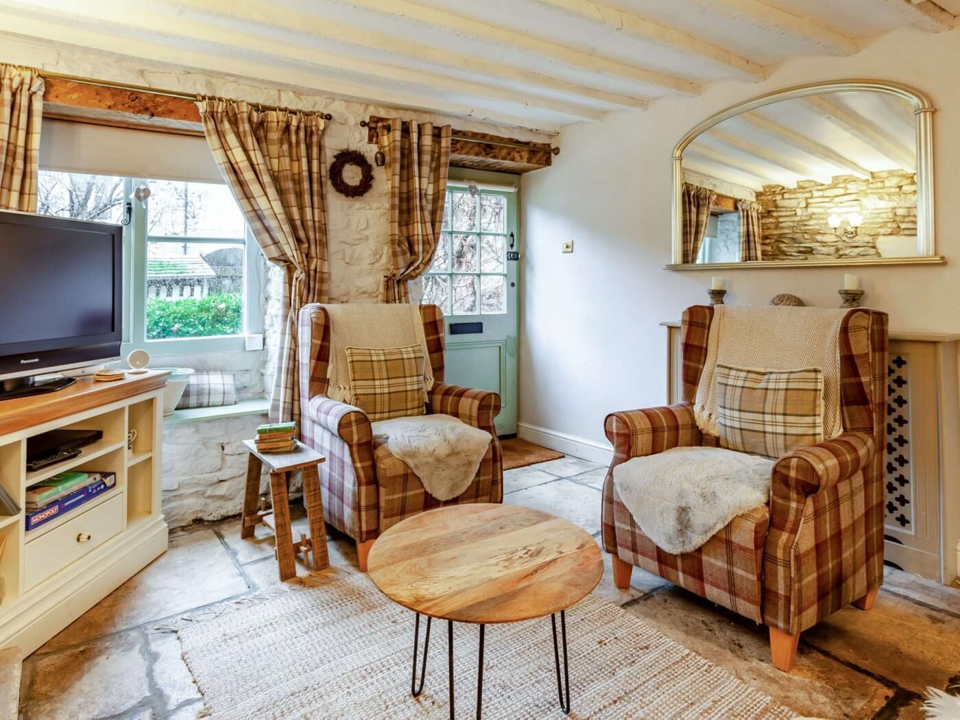 2 Bed In Stroud (Oc-72872) - Tetbury