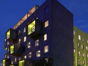 Exterior - Elli Prahran (Prahran)