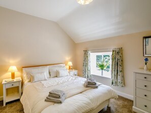 3 Schlafzimmer, Reisekinderbett, kostenloses WLAN, Bettwäsche