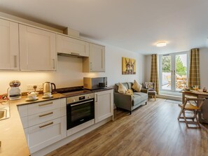 Private kitchen - 2 Bed in Brockenhurst (oc-78729) (Brockenhurst)