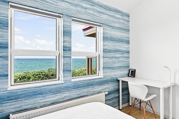 Appartement, vue mer | Bureau, fer et planche à repasser, Wi-Fi gratuit, draps fournis