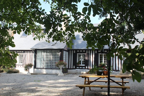 Gîte Bellevue au calme à la campagne dans la verdure