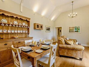 Dining - 2 Bed in Blandford Forum (oc-83814) (Winterborne Zelston)