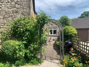 Terrace/patio - 4 Bed in Matlock (oc-85450) (Brassington)
