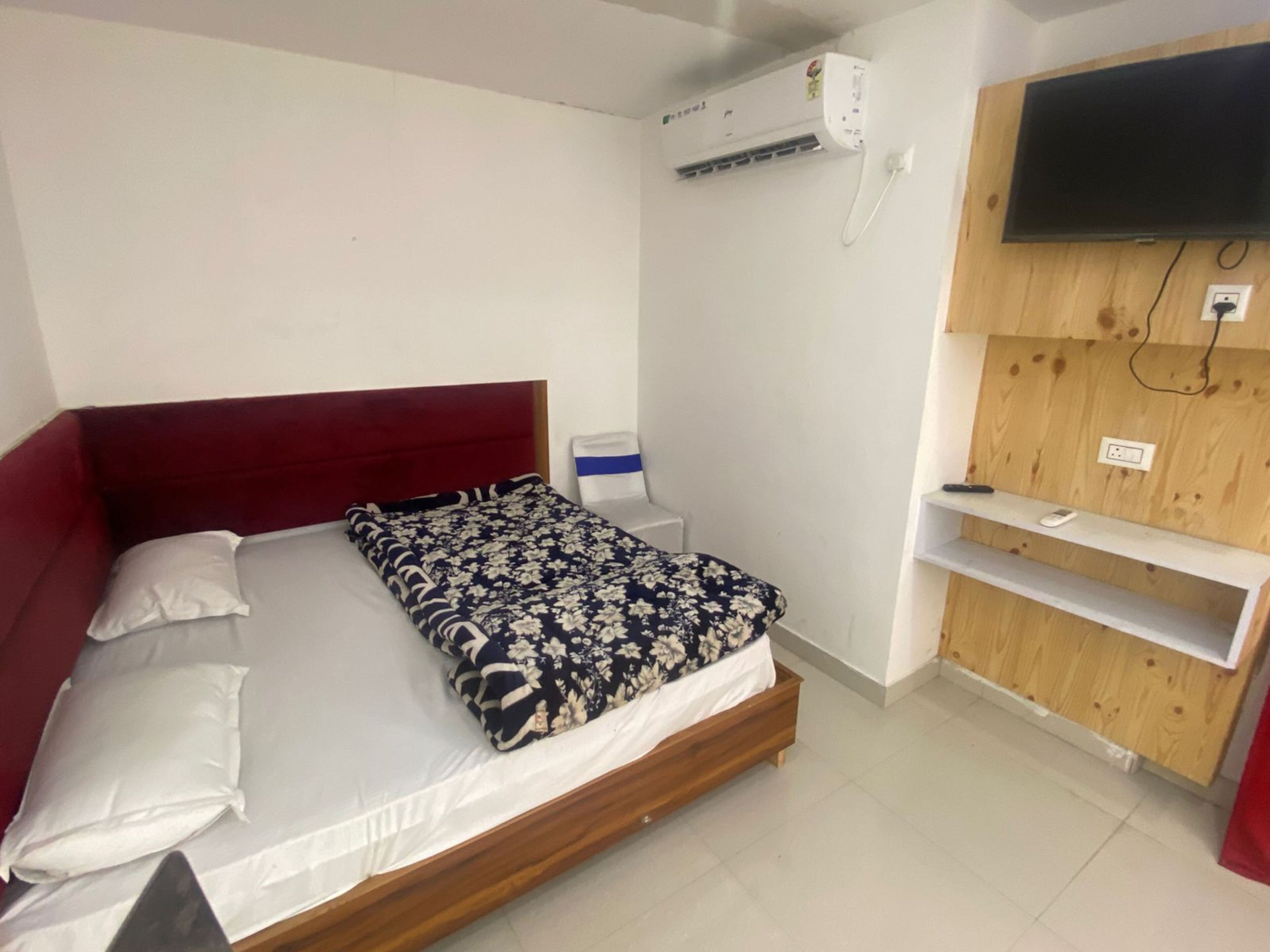 Habitación estándar | Espacio para trabajar con laptop, camas extra y wifi gratis 