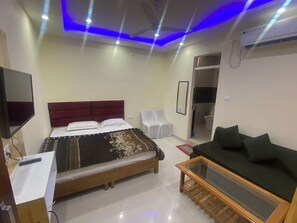 Room - Hotel Uday Raj & Restaurant (Srinagar)