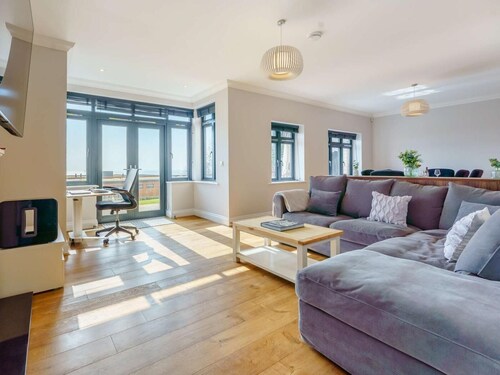 3 Bed in Hythe (oc-87167)