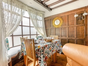 Dining - 2 Bed in Westerham (oc-88626) (Westerham Civil Parish)