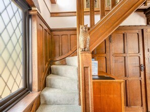 Interior - 2 Bed in Westerham (oc-88626) (Westerham Civil Parish)