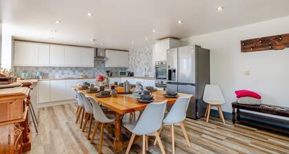 6 Bed in Holsworthy (oc-89218)