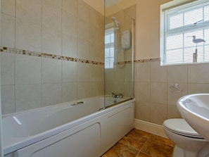 Bathroom - 2 Bed in Abergele (oc-89413) (Betws-yn-Rhos)