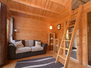 Living area - 1 Bed in Bodmin (oc-brilo) (Tredinnick Pits)