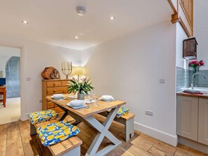 Dining - 2 Bed in Settle (oc-g0051) (Settle)