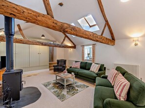 Living area - 2 Bed in Settle (oc-g0051) (Settle)