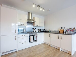 Private kitchen - 2 Bed in Bideford (oc-35927) (Northam)